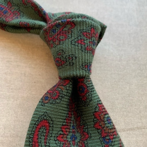 Dunhill Classic Wool-Silk Blend Paisley Tie - Picture 3 of 8